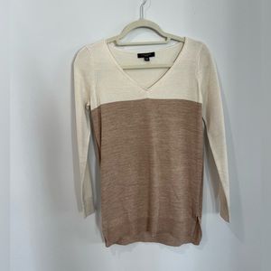NWOT Ann Taylor V Neck Sweater